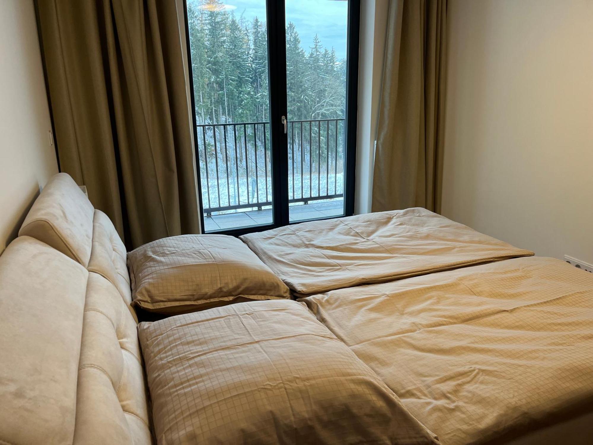 Apartman Hruska 切尔尼杜尔 外观 照片