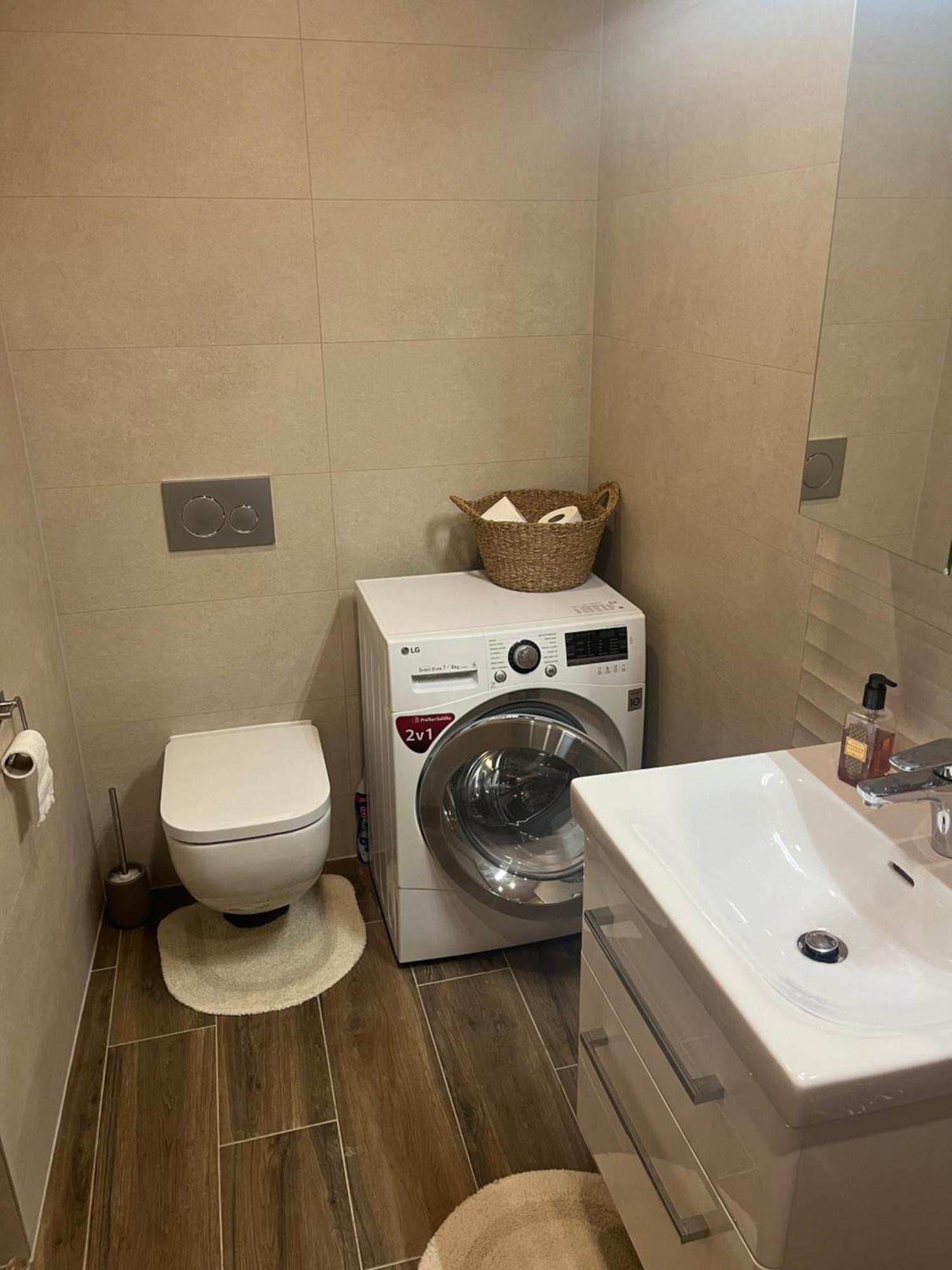 Apartman Hruska 切尔尼杜尔 外观 照片