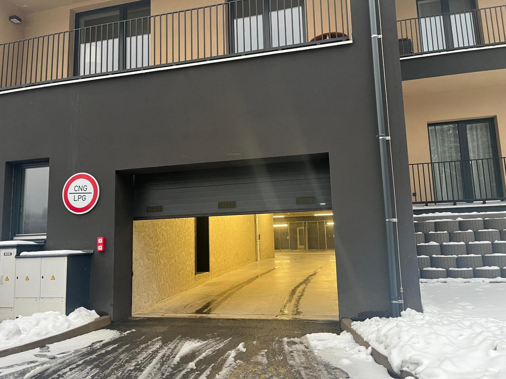 Apartman Hruska 切尔尼杜尔 外观 照片